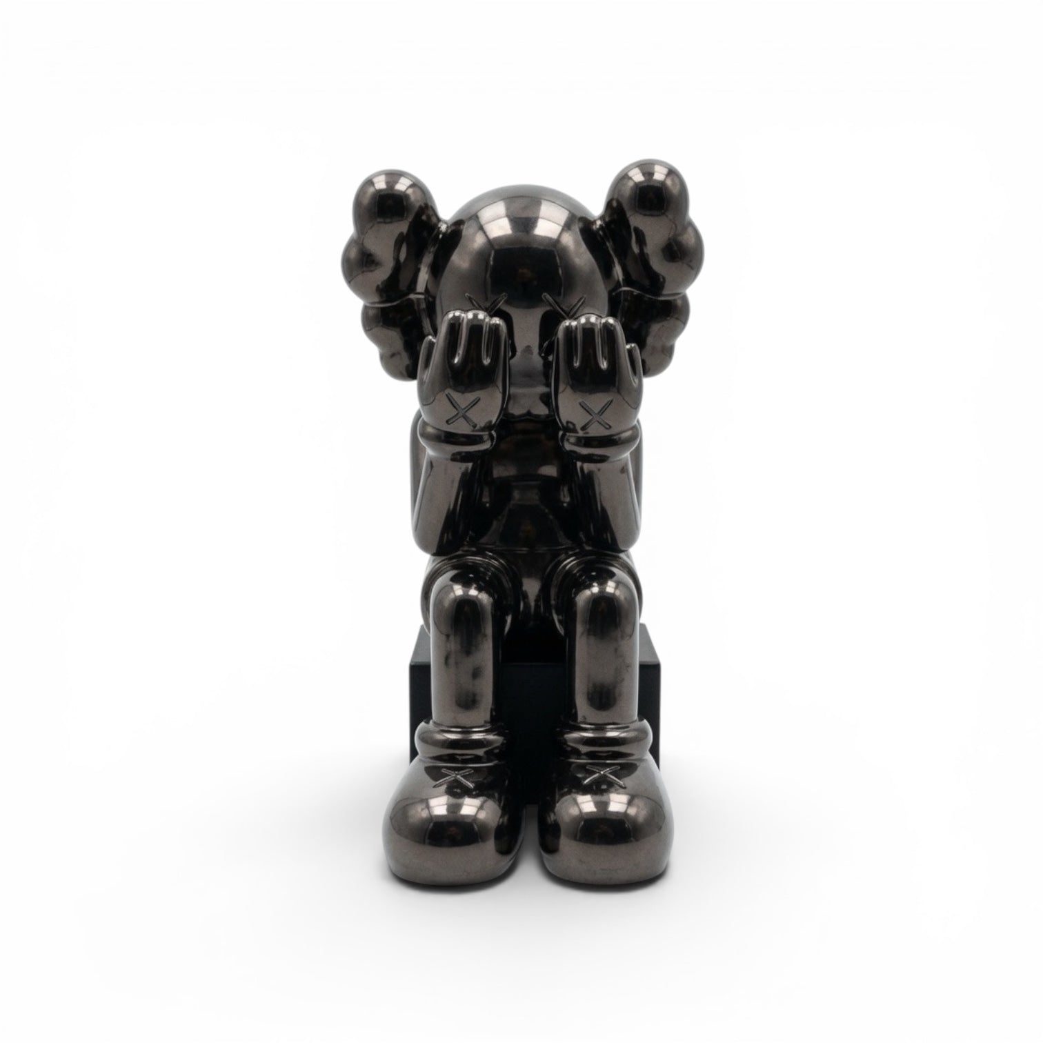 Kaws Oturan Figur Heykel 28cm
